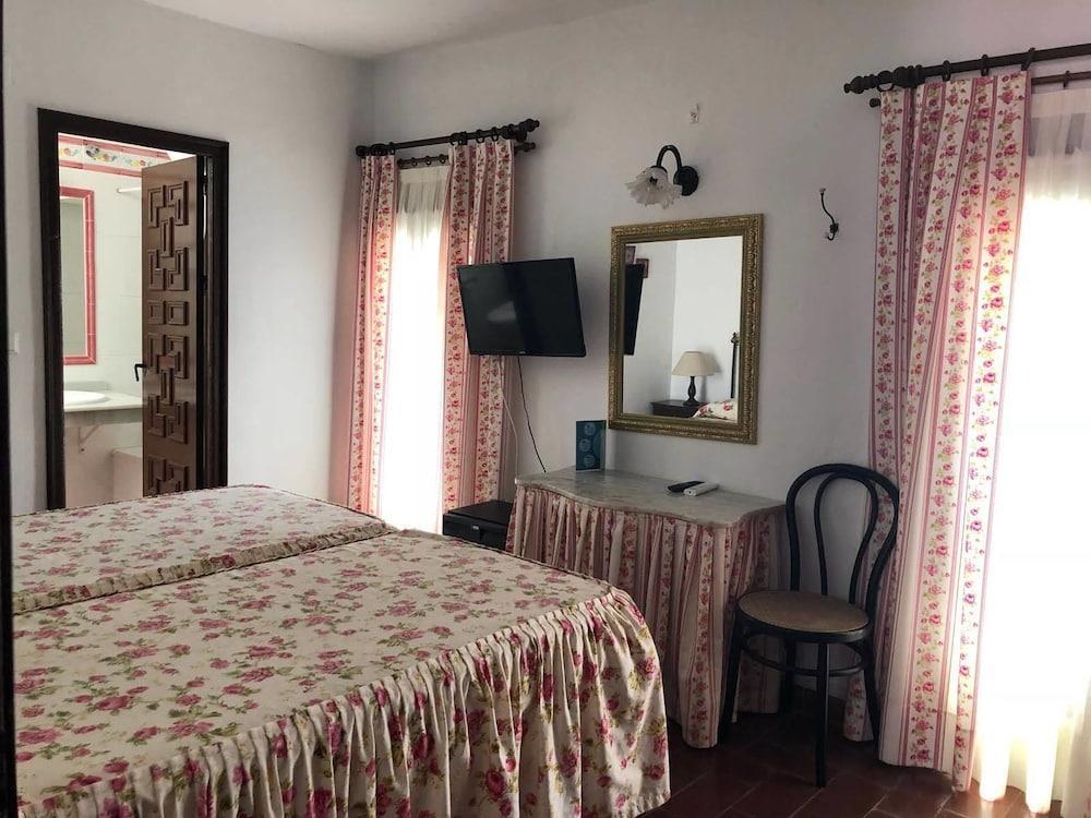 Hostal Gran Capitan Chipiona Esterno foto