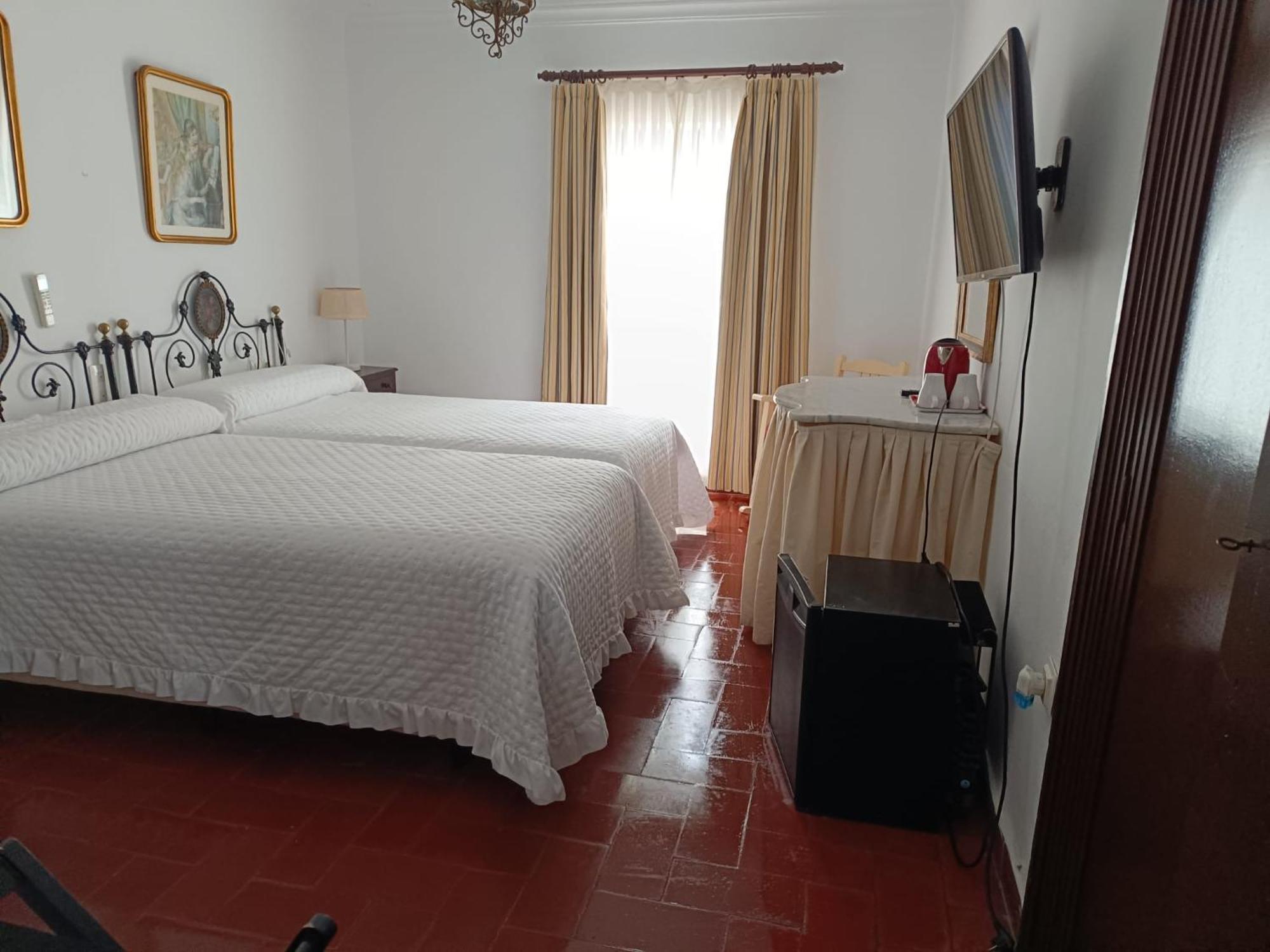 Hostal Gran Capitan Chipiona Esterno foto
