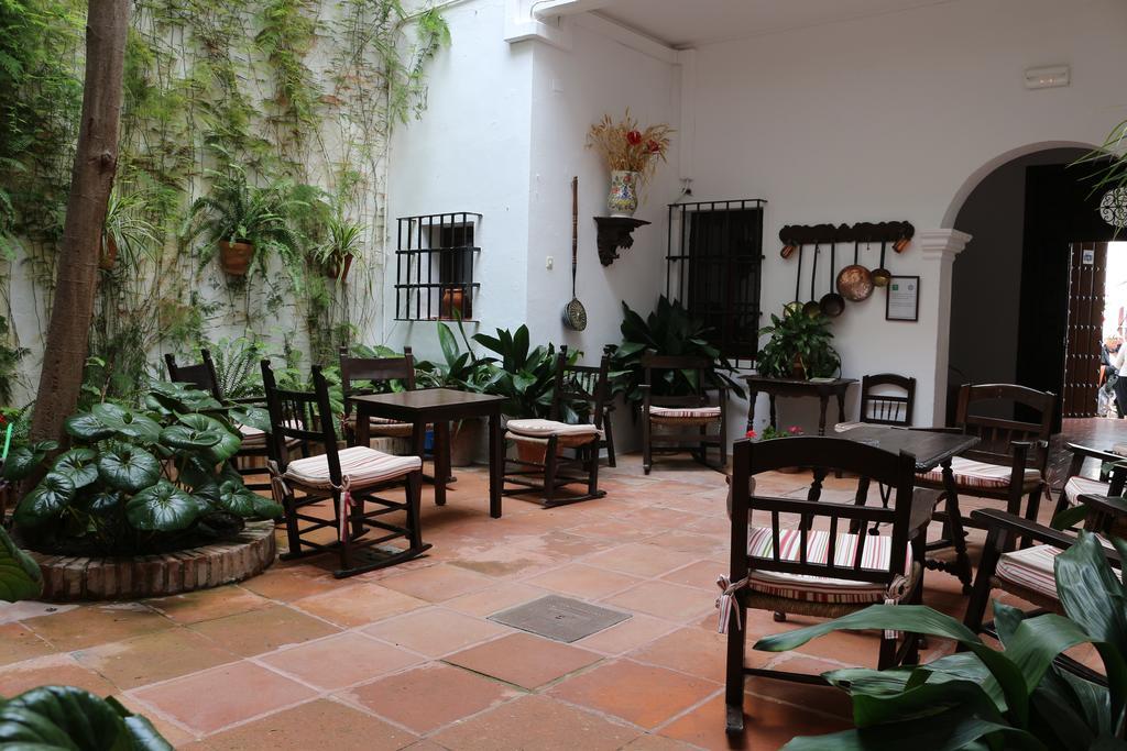 Hostal Gran Capitan Chipiona Esterno foto