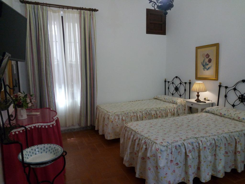 Hostal Gran Capitan Chipiona Esterno foto